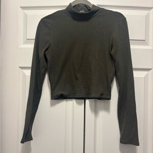 Bozzolo Olive Ribbed Mock Neck Crop Top